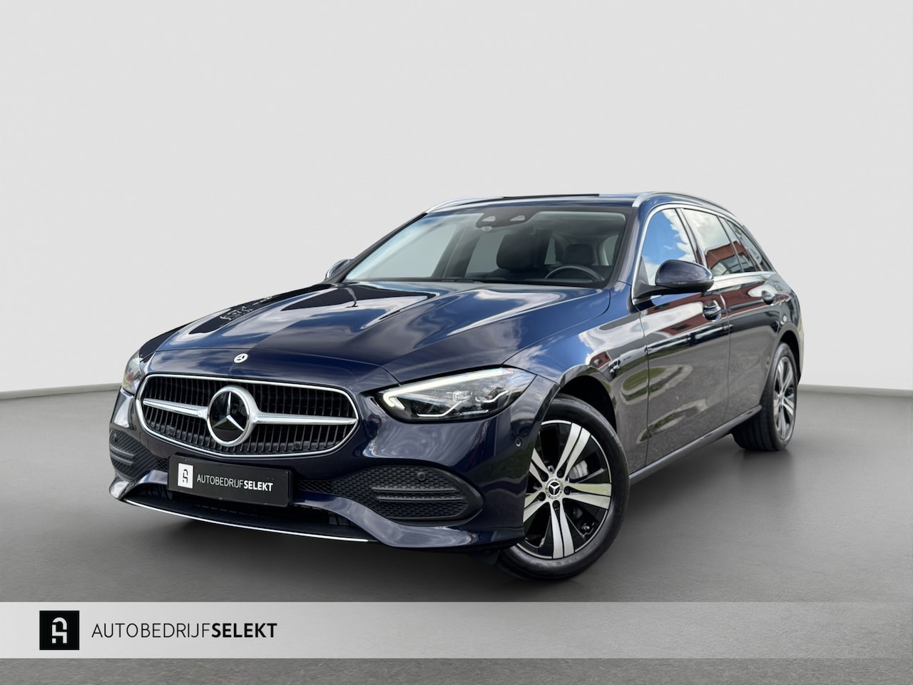 Mercedes-Benz C-klasse Estate - 300 e Trekhaak | Sfeerverlichting | Camera | ACC | MBUX Groot scherm | Cavansietblauw | 1e - AutoWereld.nl