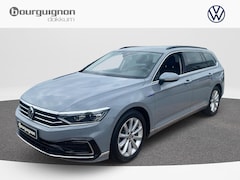 Volkswagen Passat Variant - 1.4 TSI PHEV GTE Business | Trekhaak | A.Camera | Stoelverwarming | IQ.Light |