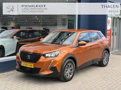Peugeot 2008 - 1.2 Turbo 130PK Active | Trekhaak 1200KG | All Season banden | Navigatie | DAB | Apple car
