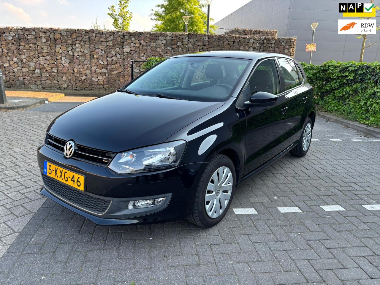 Volkswagen Polo - 1.2 TSI BlueMotion Trendline|Airco|Cruise|5Drs|Nap - AutoWereld.nl