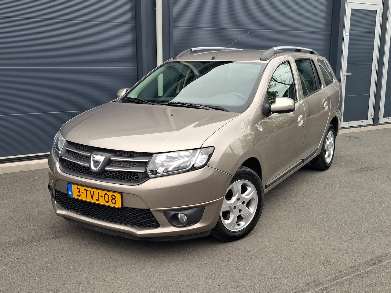 DACIA LOGAN