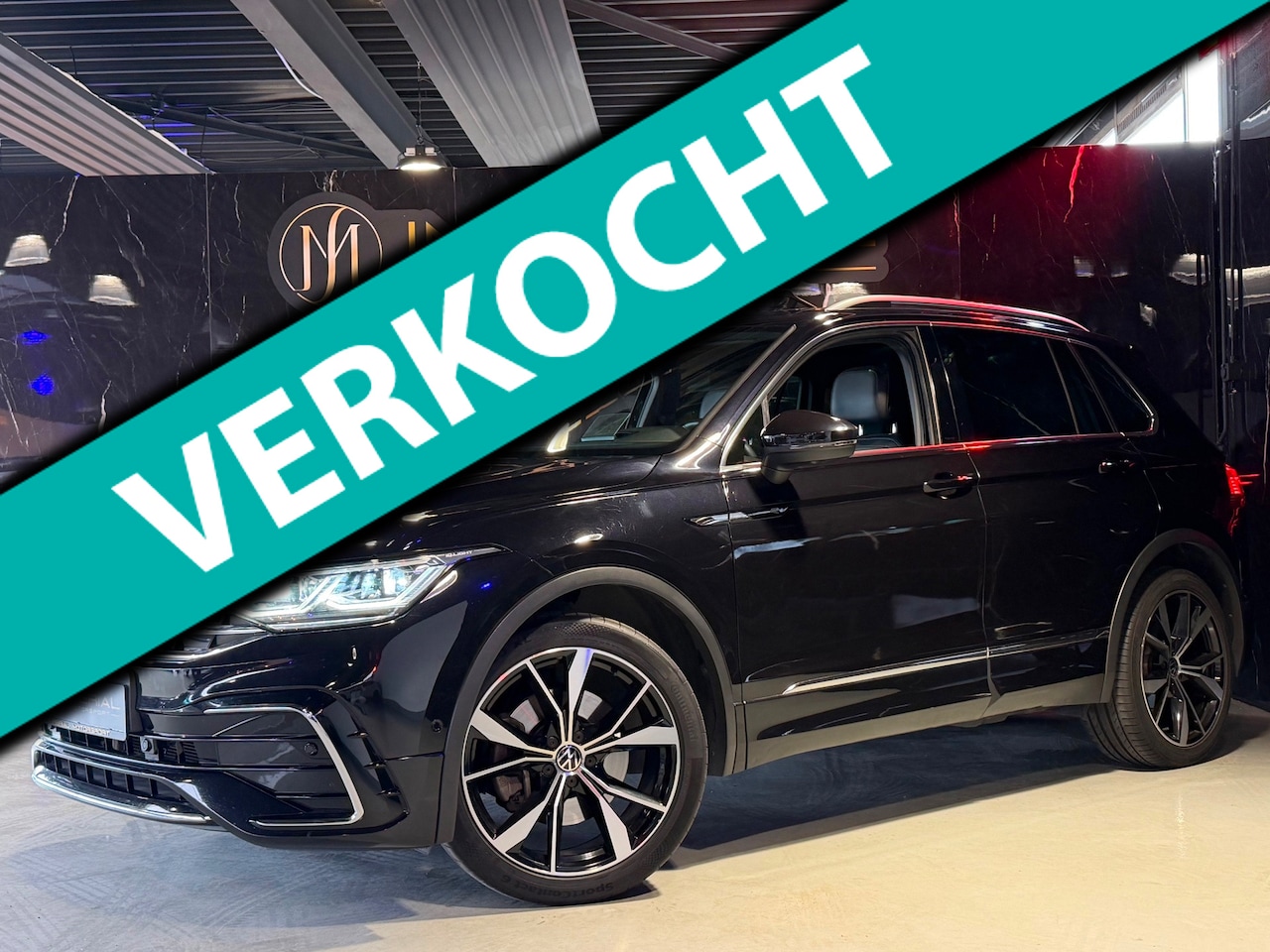 Volkswagen Tiguan - 2.0 TSI 4Motion 3x R-Line Pano|Trekhaak|360|Leder|Sfeer|IQ-light|CAM|ACC - AutoWereld.nl
