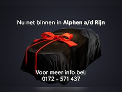 Toyota Corolla Touring Sports - Hybrid 140 Dynamic, Nieuw, Voordeel € 4.250