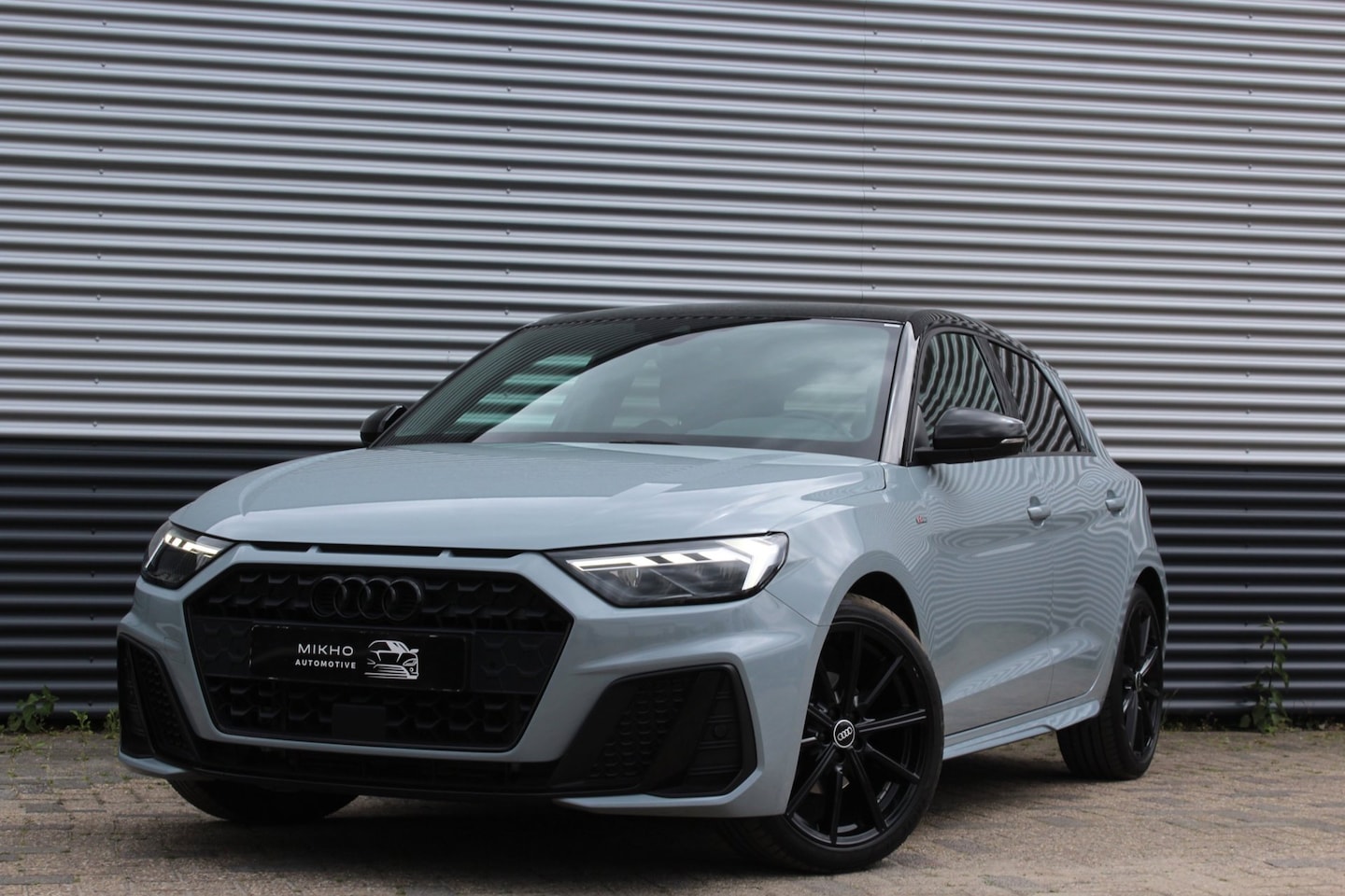 Audi A1 Sportback - 30 TFSI S-Line | Edition one | Stoelverwarming | Pfeil grau | Keyless | Cruise control | C - AutoWereld.nl