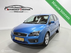 Ford Focus - 1.6-16V First Edition