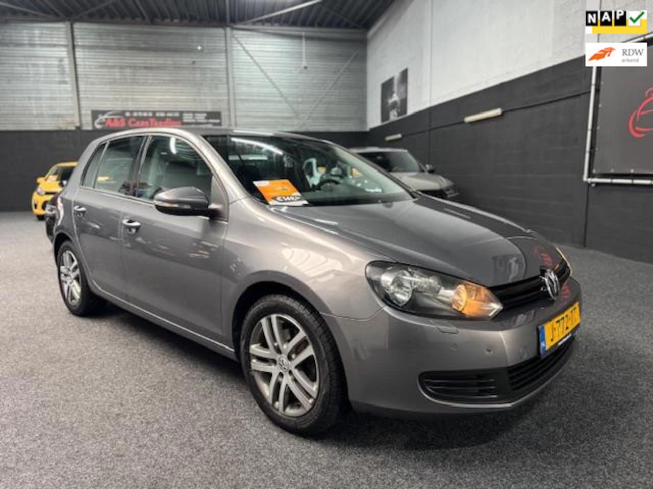 Volkswagen Golf - 1.4 Trendline/PDC/Navi - AutoWereld.nl