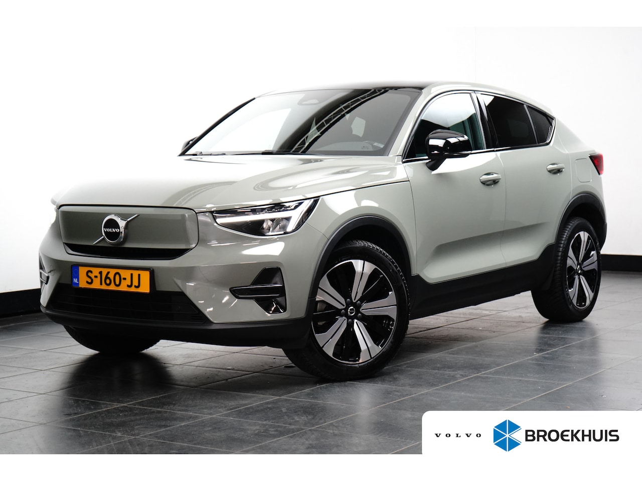 Volvo C40 - Recharge Plus 69 kWh | Achteruitrijcamera | Cruise control adaptief met Stop&Go en stuurhu - AutoWereld.nl