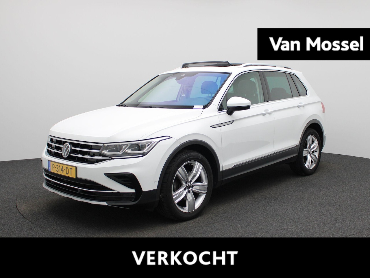 Volkswagen Tiguan - 1.5 TSI Elegance | 150 PK | Automaat | Panorama Dak | Stoel en Stuurwiel Verwarming | Koff - AutoWereld.nl