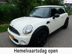 MINI One - 1.6 75pk 6-bak Zuinig 2e eigenaar Airco LMV Historie