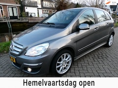 Mercedes-Benz B-klasse - 200 136pk Airco Navi Trekhaak 1500kg. 2e eig