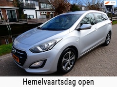 Hyundai i30 CW - 1.4 i-Drive 101pk 2e eigenaar Airco Cruise LED PDC Historie