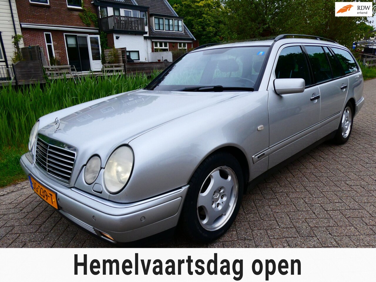Mercedes-Benz E-klasse Combi - 240 6-Cilinder 170pk Youngtimer Aut. Clima Leder - AutoWereld.nl
