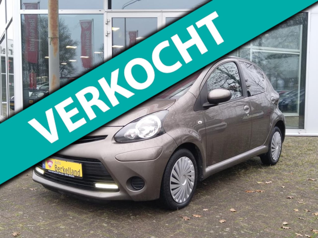 Toyota Aygo - 1.0 VVT-i 5-Drs Airco / Elektr.pakket - AutoWereld.nl