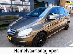 Mercedes-Benz B-klasse - 180 116pk 2e eig. Airco Cruise PDC Trekhaak 1300kg