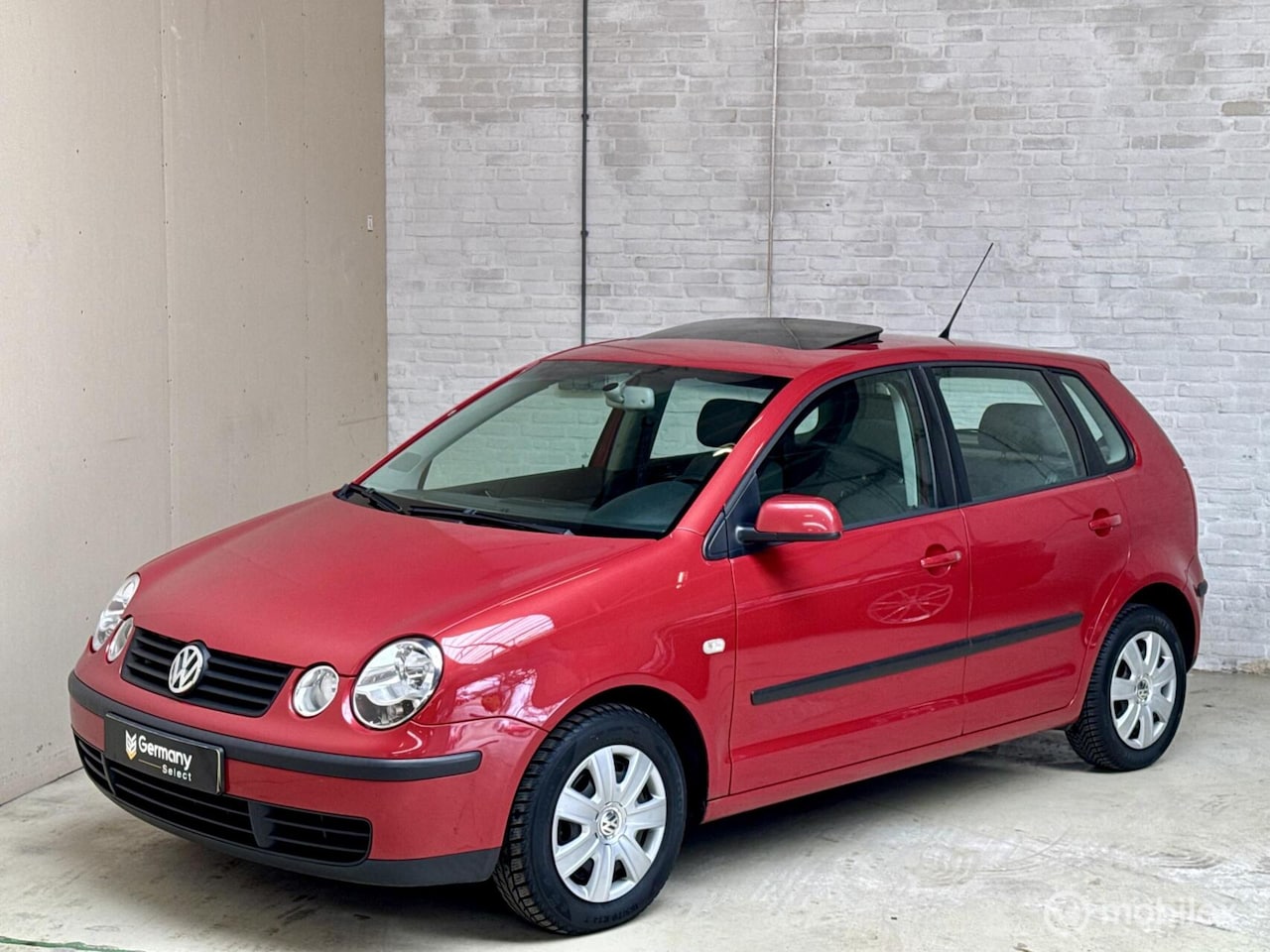 Volkswagen Polo - 1.4-16V Highline Automaat | Schuifdak | CV - AutoWereld.nl