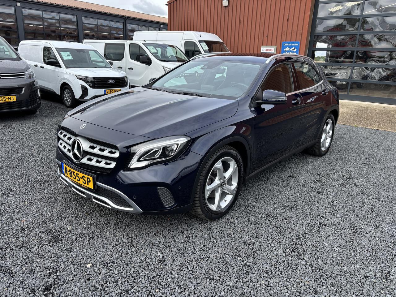 Mercedes-Benz GLA-Klasse - 200 AUTOMAAT 154PK TREKHAAK WEGKLAPBAAR - AutoWereld.nl