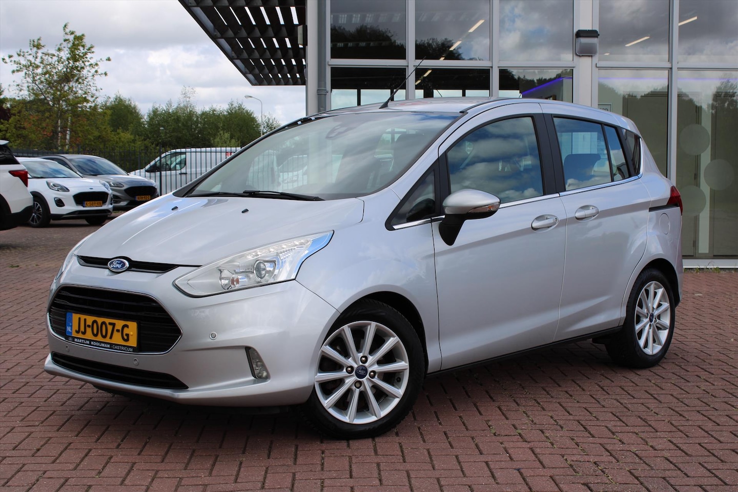 Ford B-Max - 1.0 EcoBoost Titanium 1.0 EcoBoost 100PK Titanium - AutoWereld.nl