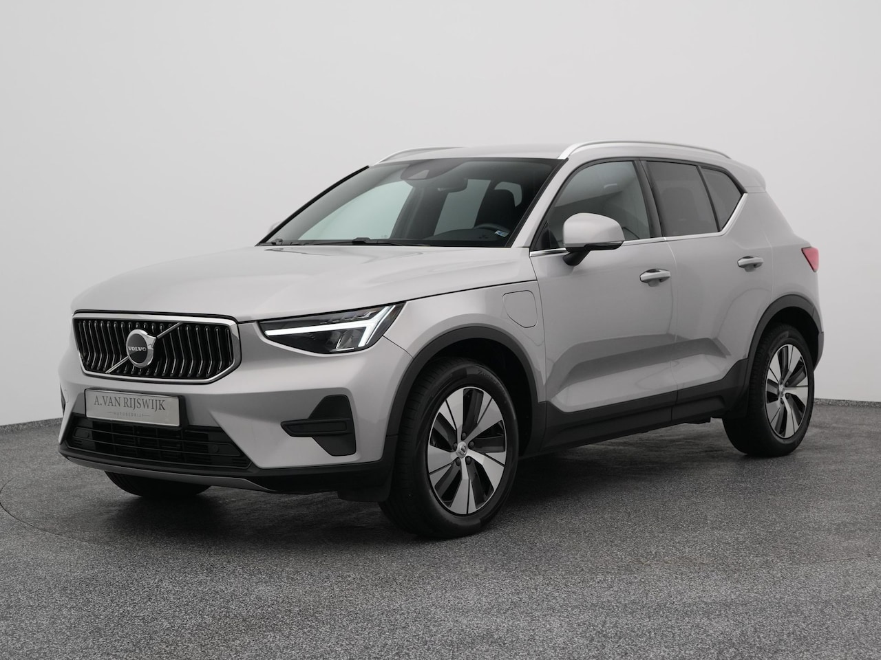 Volvo XC40 - 1.5 T4 Plug-in hybrid Inscription | CAMERA - AutoWereld.nl