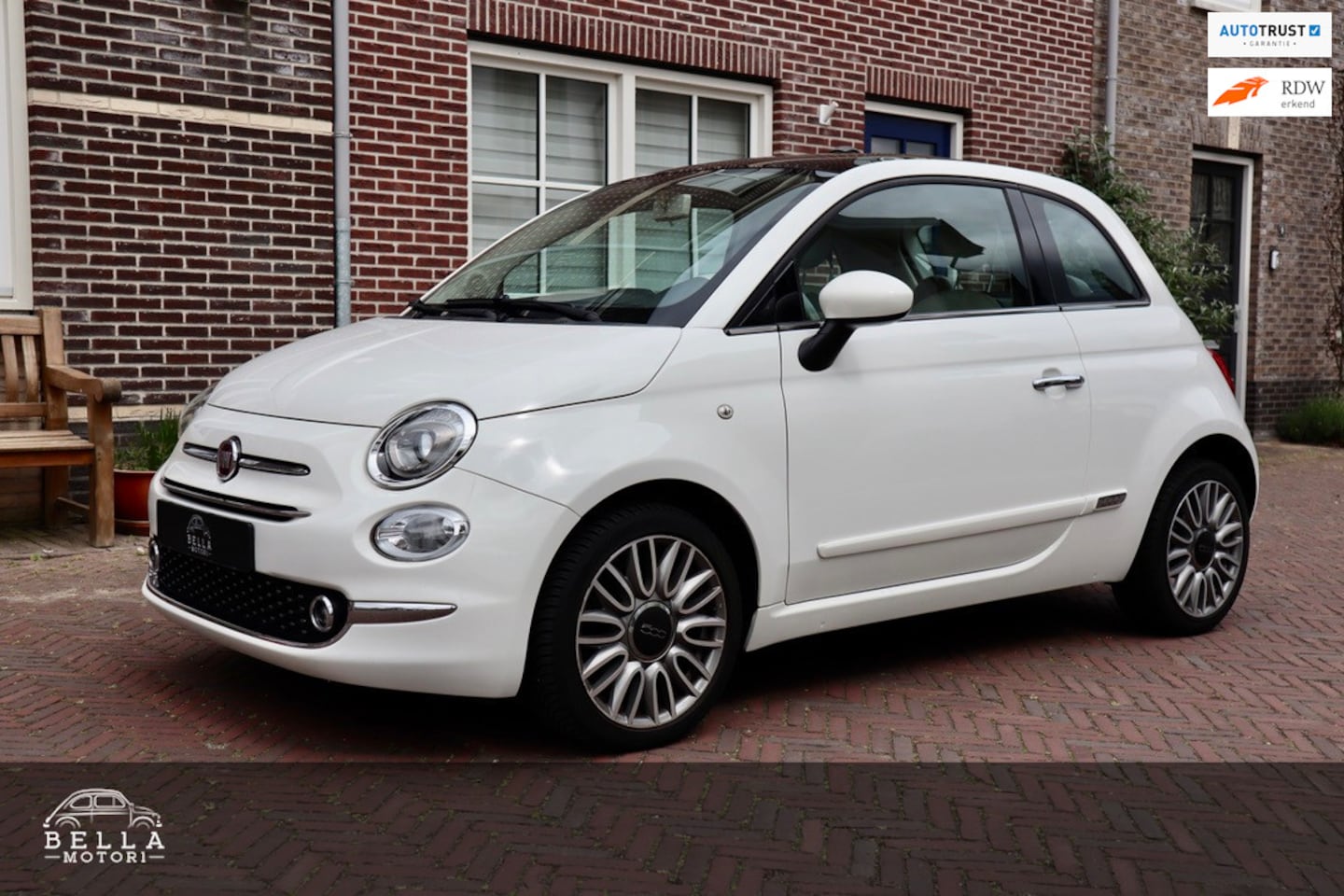 Fiat 500 - 1.2 Lounge | Panoramadak | Automatische airco | Cruise control | 16 inch lichtmetalen velg - AutoWereld.nl