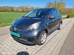 Toyota Aygo - 1.0-12V. LET OP ADRES