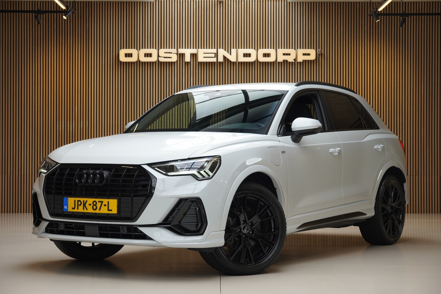 Audi Q3 - 45TFSIe/245pk S-Line|2022|20"Blackstyle|Trekhaak|Matrix-LED|Optik Schwarz|Cruise+ACC|Virtu - AutoWereld.nl