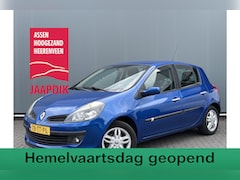 Renault Clio - BWJ 2007 1.2-16V 75 PK Dynamique TREKHAAK | AIRCO | LMV | MULTIFUNCT. STUUR | CENTR. VERGR