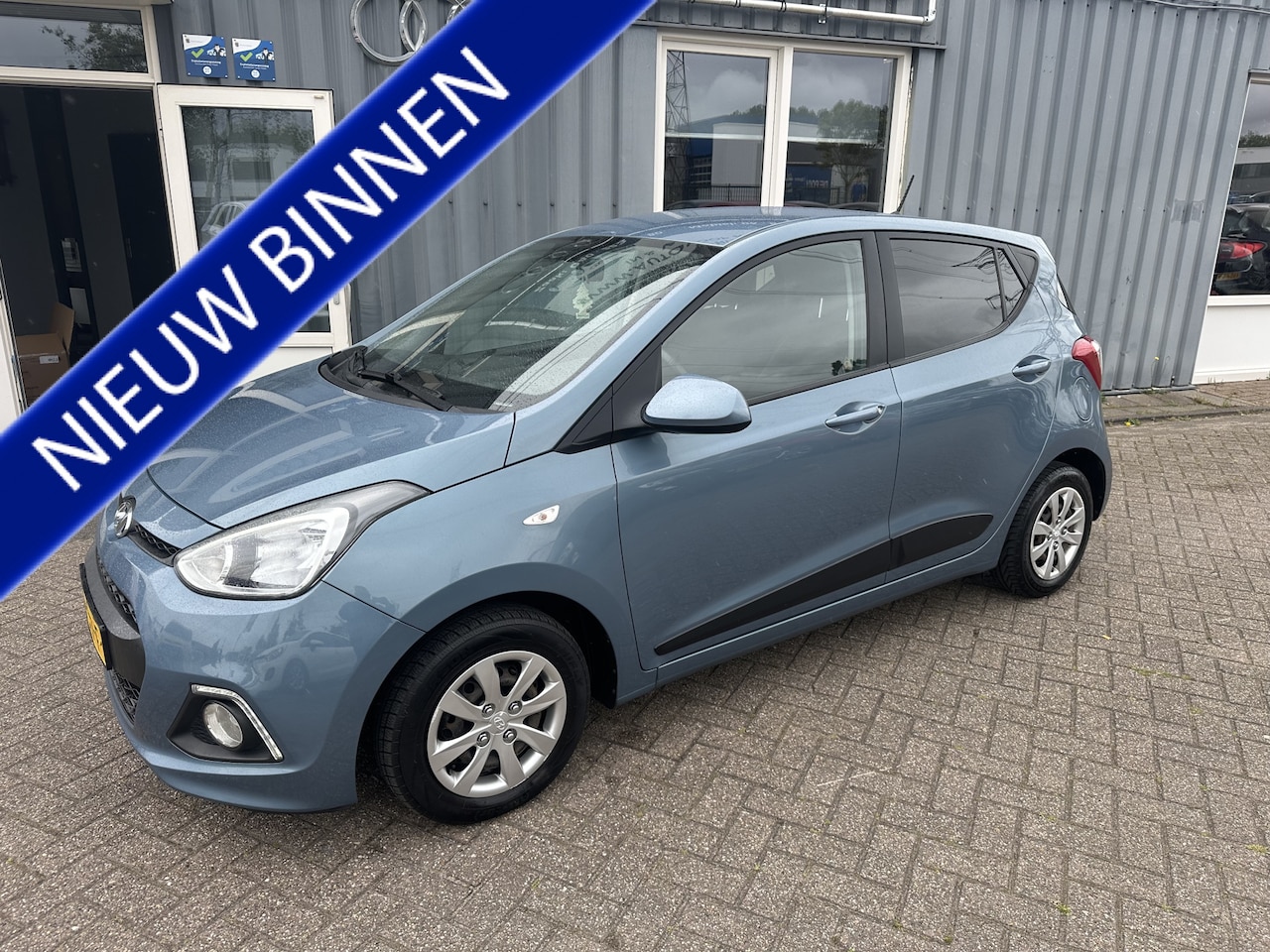 Hyundai i10 - 1.0i i-Motion Go! 2016 1.0i i-Motion Go! 2016 - AutoWereld.nl