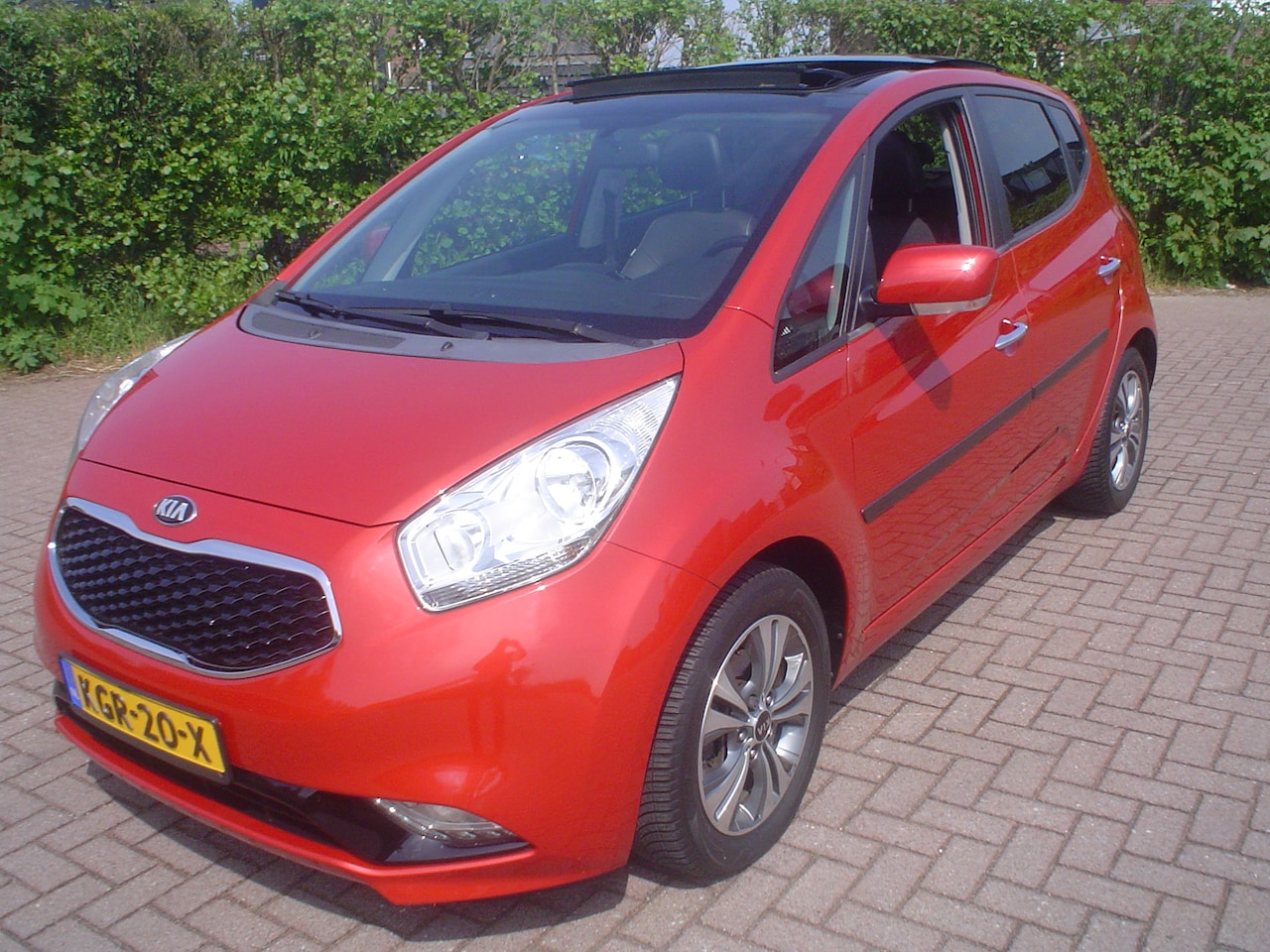 Kia Venga - 1.6 CVVT ExecutiveLine - AutoWereld.nl