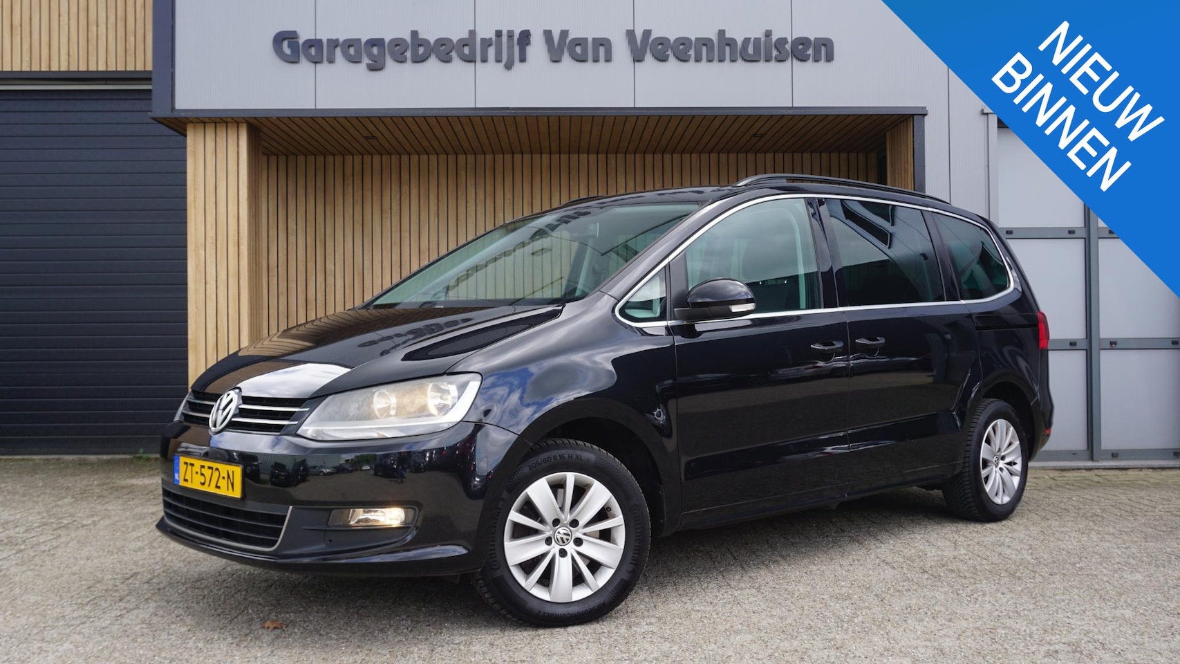 Volkswagen Sharan - 1.4 TSI 150pk Highline 7p. Clima Stoelverw Navi Cruise trekhaak * Goed onderhouden* 2x sch - AutoWereld.nl