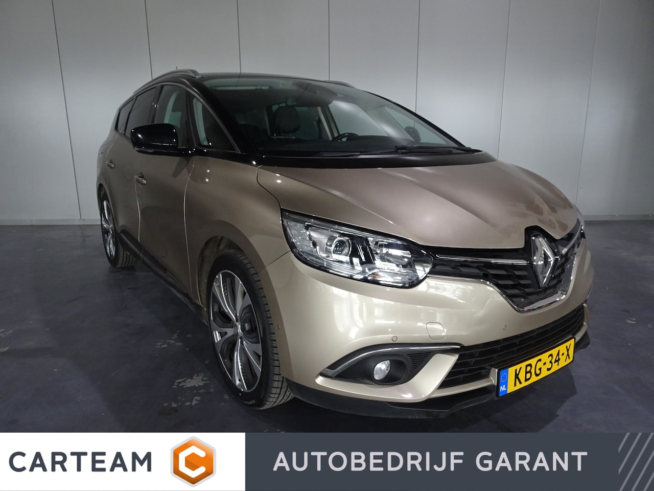 Renault Grand Scénic - 1.2 TCe Intens 7p. Panorama dak / Trekhaak / Camera / Keyles - AutoWereld.nl