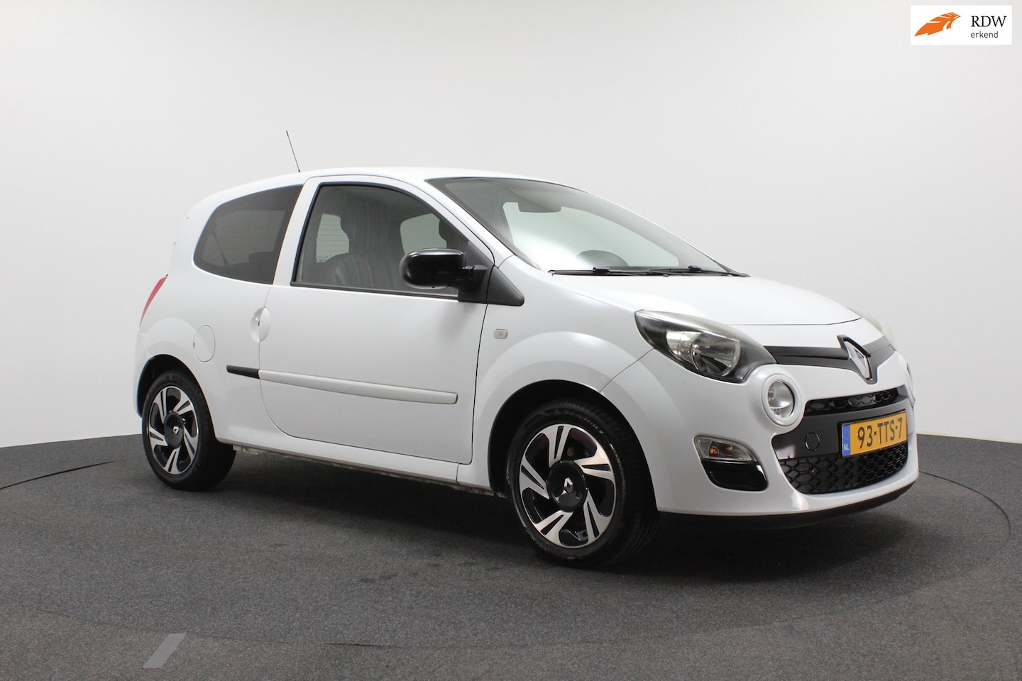 Renault Twingo - 1.2 16V Collection | Airco | Sportief | Trekhaak | NAP | APK 04-2027 - AutoWereld.nl