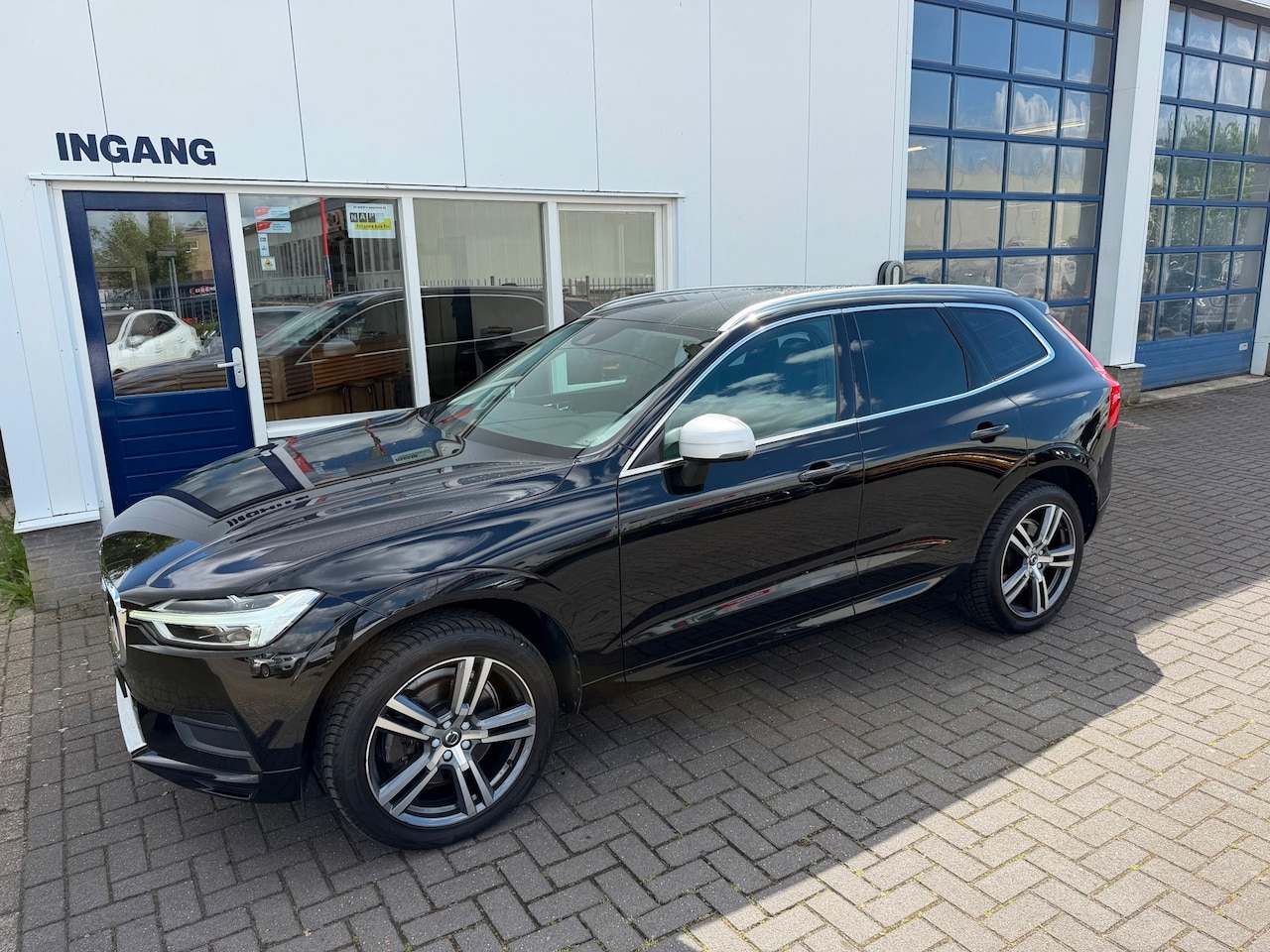 Volvo XC60 - 2.0 T5 Momentum 2.0 T5 Momentum - AutoWereld.nl