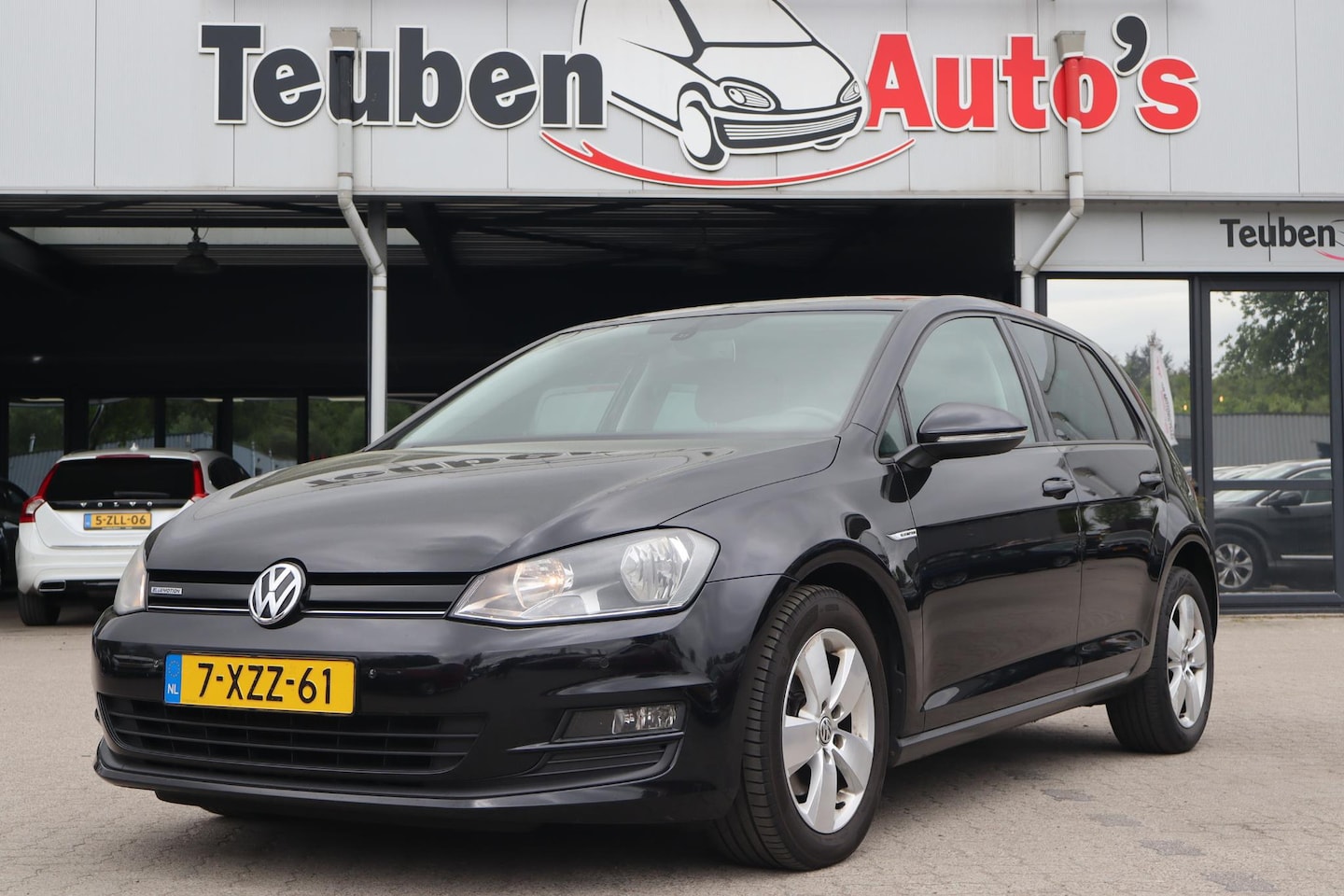 Volkswagen Golf - 1.6 TDI Comfortline BlueMotion | Navigatie | Bluetooth | PDC voor en achter | Cruise contr - AutoWereld.nl