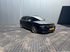 Audi A4 Avant - 4.2 V8 quattro S4 Pro Line