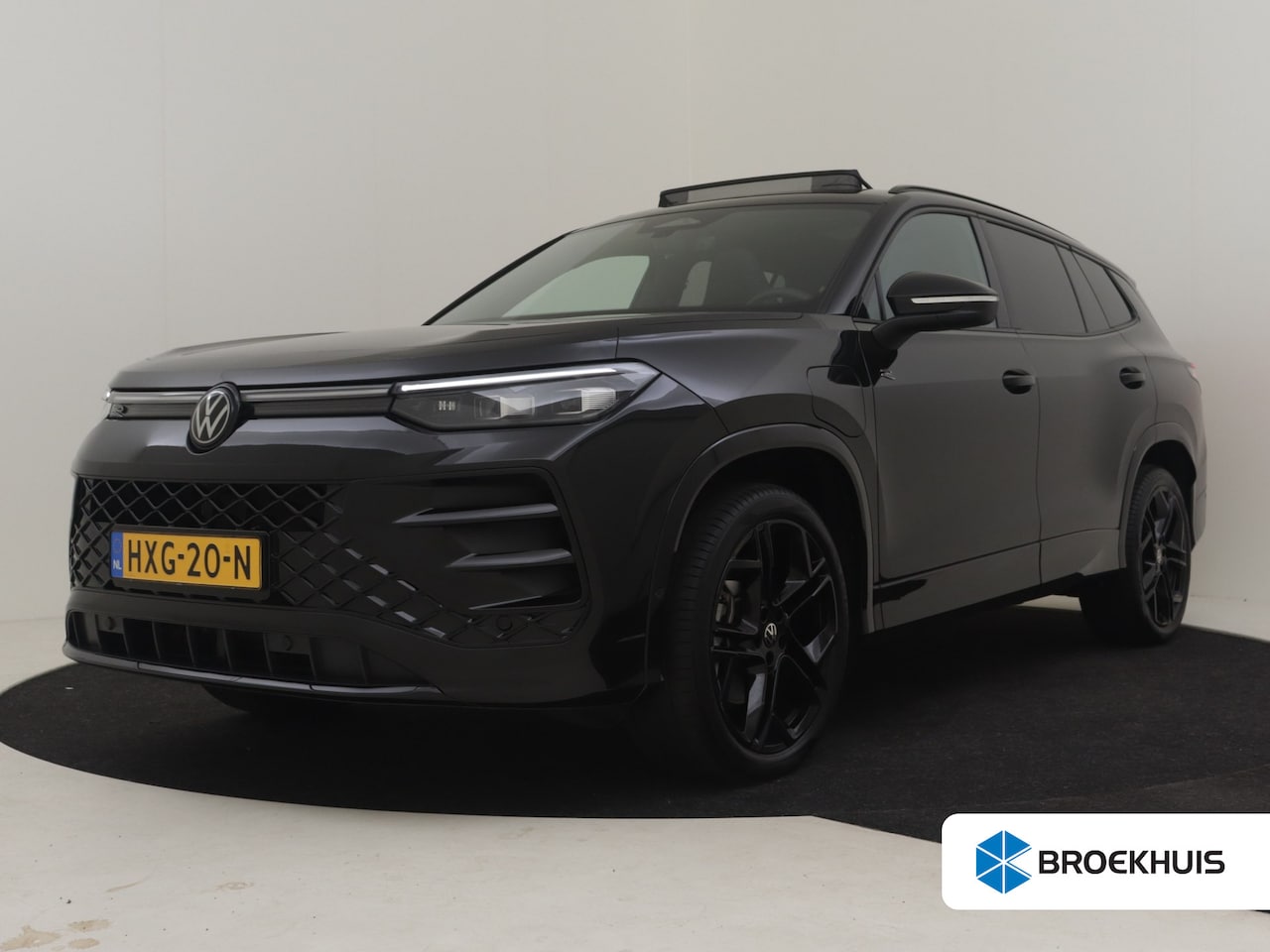 Volkswagen Tayron - 1.5 eHybrid R-Line Edition 204Pk DSG/AUTO | Glazen panorama-dak | Achteruitrijcamera | Cru - AutoWereld.nl