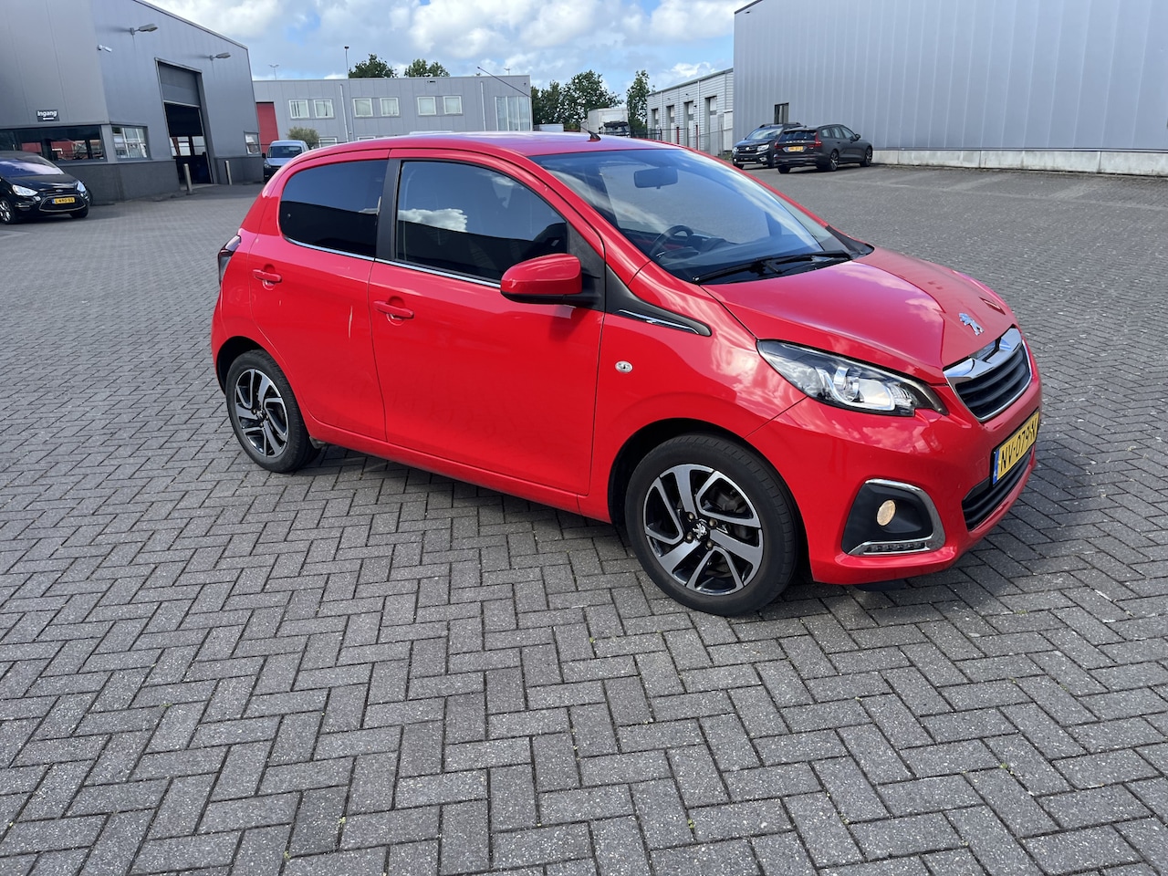 Peugeot 108 - 1.0 e-VTi Allure 1.0 e-VTi Allure - AutoWereld.nl