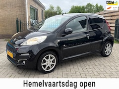 Peugeot 107 - 1.0 Black & Silver | 5drs | onderhoud historie aanwezig | airco | bluetooth | half leder |