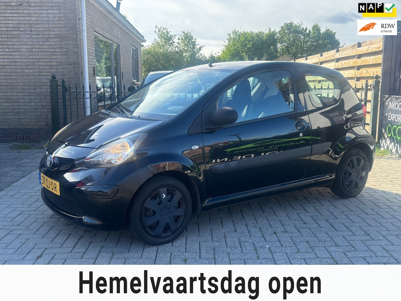 Toyota Aygo - 1.0-12V | groot scherm | nieuwe apk | subwoofer en dikke boxen ! - AutoWereld.nl