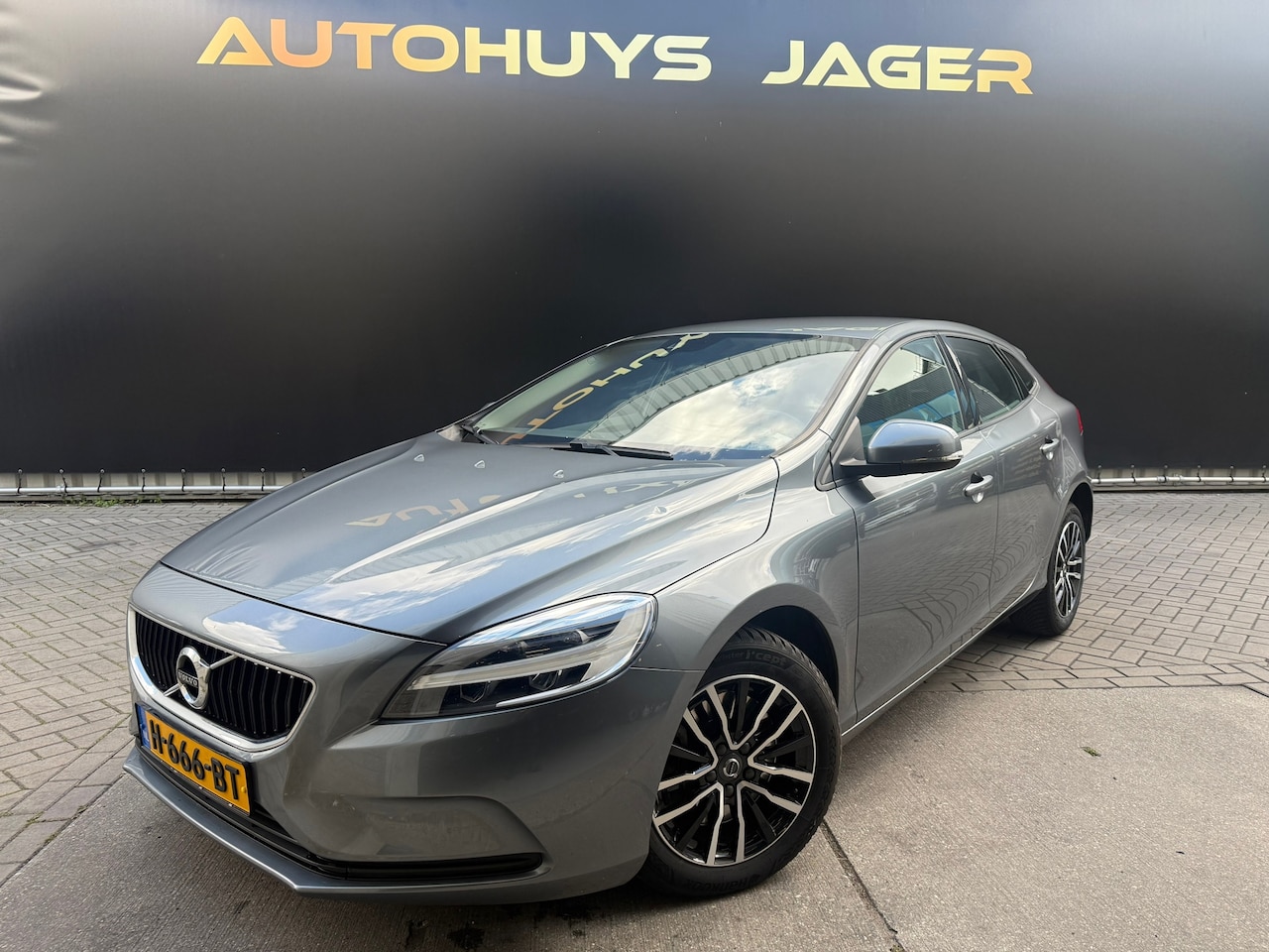 Volvo V40 - 1.5 T2 Polar+ Sport Automaat Sensoren - AutoWereld.nl