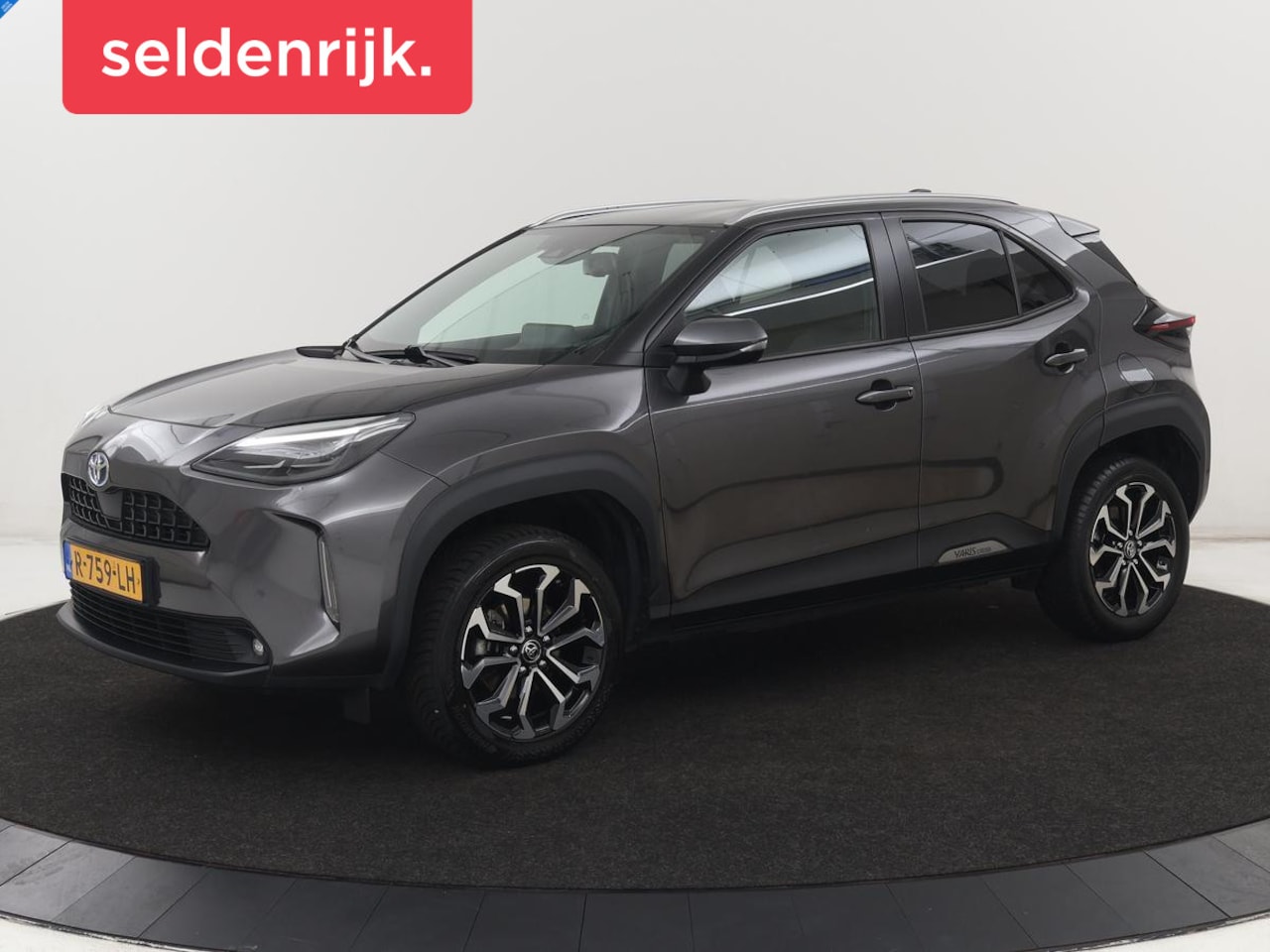 Toyota Yaris Cross - 1.5 Hybrid Business Plus | Adaptive cruise | Carplay | Navigatie | Keyless | Full LED | Ca - AutoWereld.nl