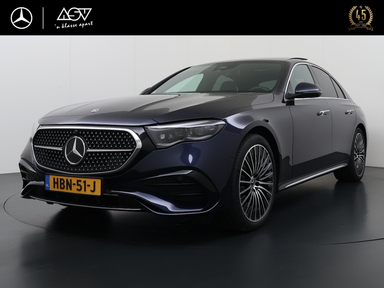 Mercedes-Benz E-klasse - 300 e AMG Line | Superscreen | Panorama - Schuifdak | Lederen bekleding | Distronic Cruise - AutoWereld.nl