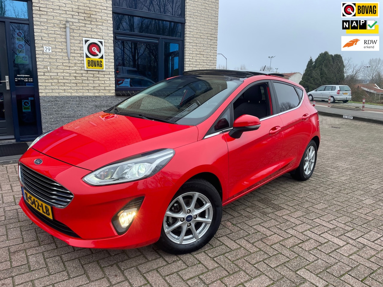Ford Fiesta - 1.0 EcoBoost Titanium- schuifdak-NL auto - AutoWereld.nl