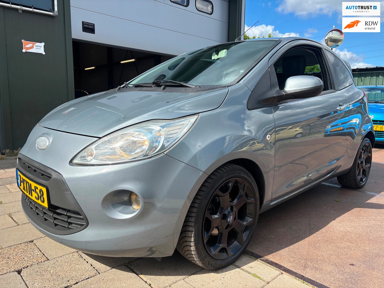 Ford Ka - 1.2 Titanium X Leder Sportief Uitgevoerd! - AutoWereld.nl