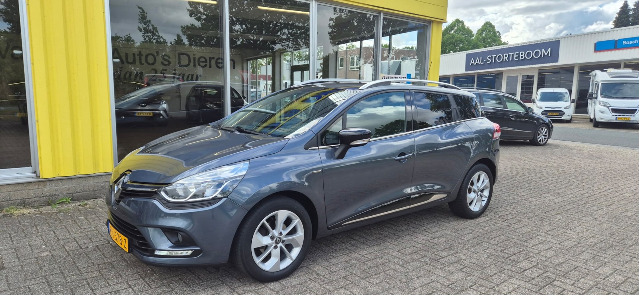 Renault Clio Estate - 0.9 TCe Limited 0.9 TCe Limited - AutoWereld.nl