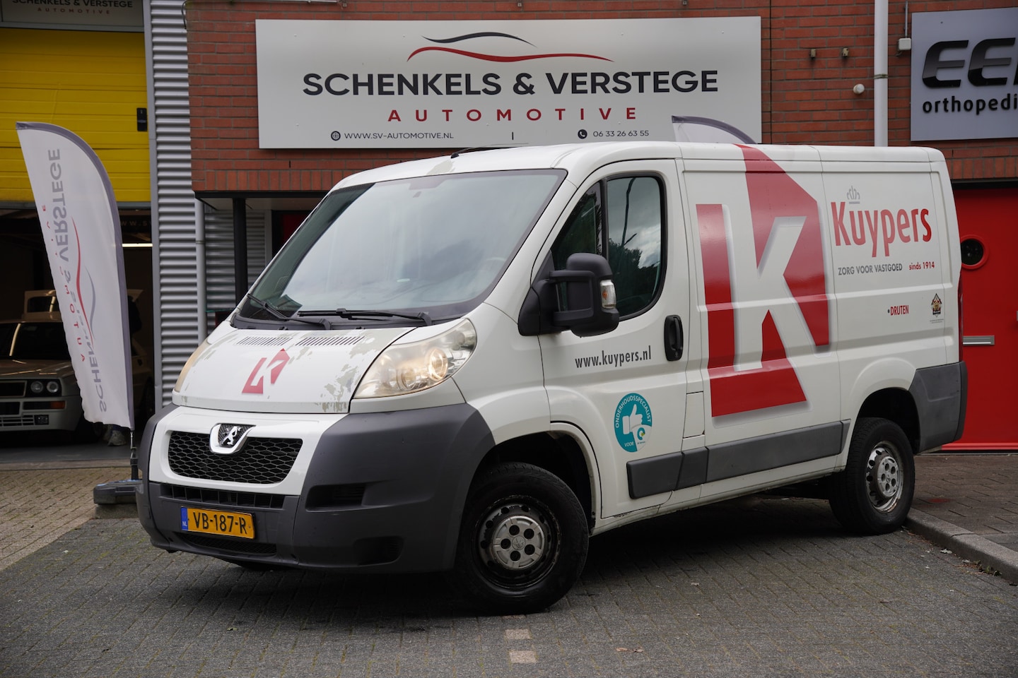 Peugeot Boxer - 330 2.2 HDI L1H1 Profit+ / Airco / 3 Persoon / Kasten / Trekhaak / - AutoWereld.nl