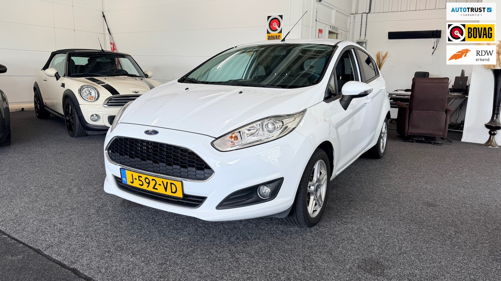 Ford Fiesta - 1.0 EcoBoost Titanium 1.0 EcoBoost Titanium, Airco, 5-deurs - AutoWereld.nl