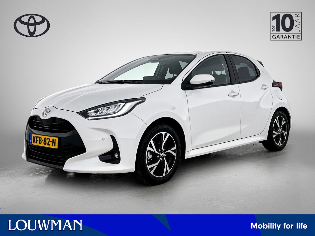 Toyota Yaris - 1.5 Hybrid 115 First Edition | BTW Voertuig | Stoelverwarming | Achteruitrijcamera | - AutoWereld.nl