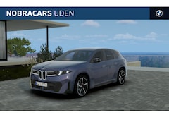 BMW iX3 - 40 eDrive M Sport / M Sportstoelen / Head-Up / Harman-Kardon / Stoelverwarming / Driving A
