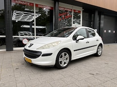 Peugeot 207 - 1.4-16V XR