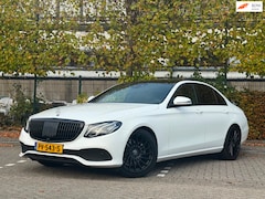 Mercedes-Benz E-klasse - E200D FULL OPTION DUBBELE PANORAMADAK VELGEN GRILL STOELVERWARMING HEAD UP DISPLAY SPOILER